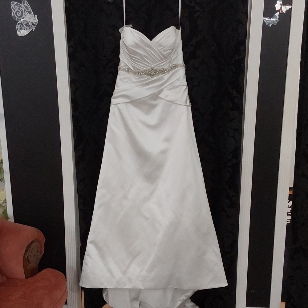 Impression Bridal Wedding Dress 2975 - Picture 7 of 8